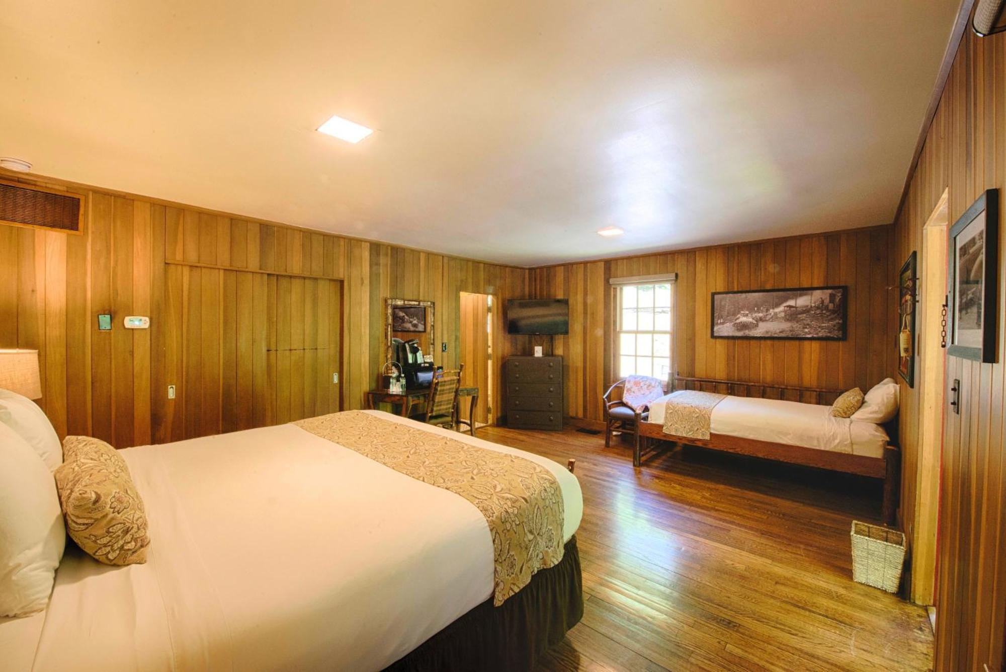 Historic Tapoco Lodge Resort Extérieur photo